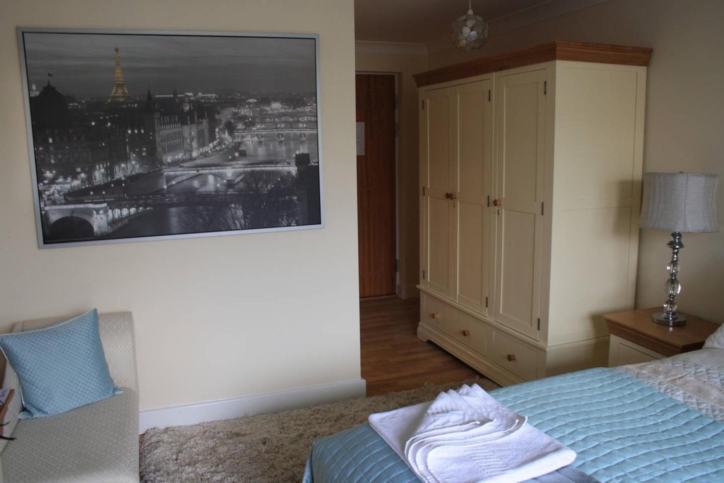 Appartamento Guestready - Relaxing Ensuite With Balcony Londra
